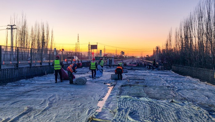 【“三抓三促”行動(dòng) ? 項(xiàng)目建設(shè)】生態(tài)潤(rùn)澤川公司、河西生態(tài)公司在酒泉項(xiàng)目掀起冬季施工“攻堅(jiān)戰(zhàn)”