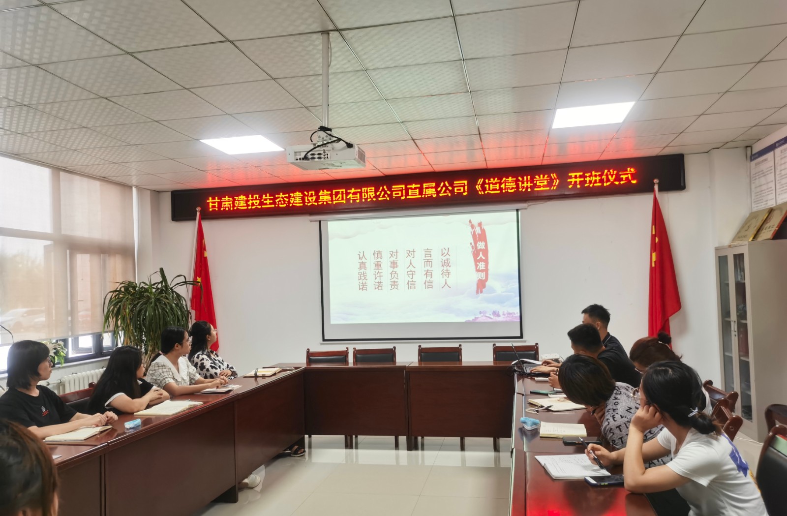 直屬2.jpg 直屬2.jpg